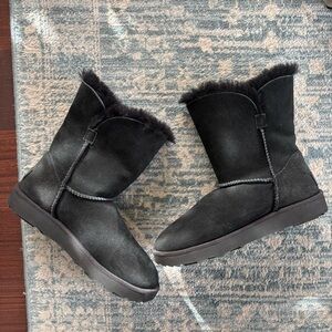 UGG Classic Cuff Short Boot Black 5.5